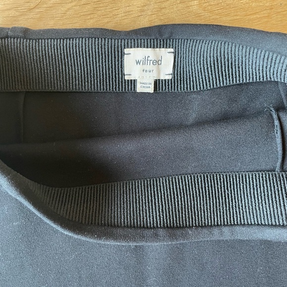 Wilfred Lis skirt. Black. Size 4. - Picture 2 of 4